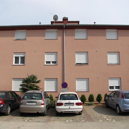 Apartment Aldo Pula Room photo